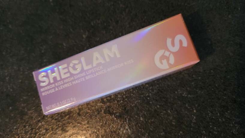 Mirror Kiss High-Shine Lipstick