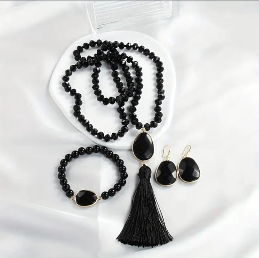 طقم الأحجار الكريمة الطبيعية (8 مم): ثلاثية الأناقة عقد وسوار وقلادة وأقراط!